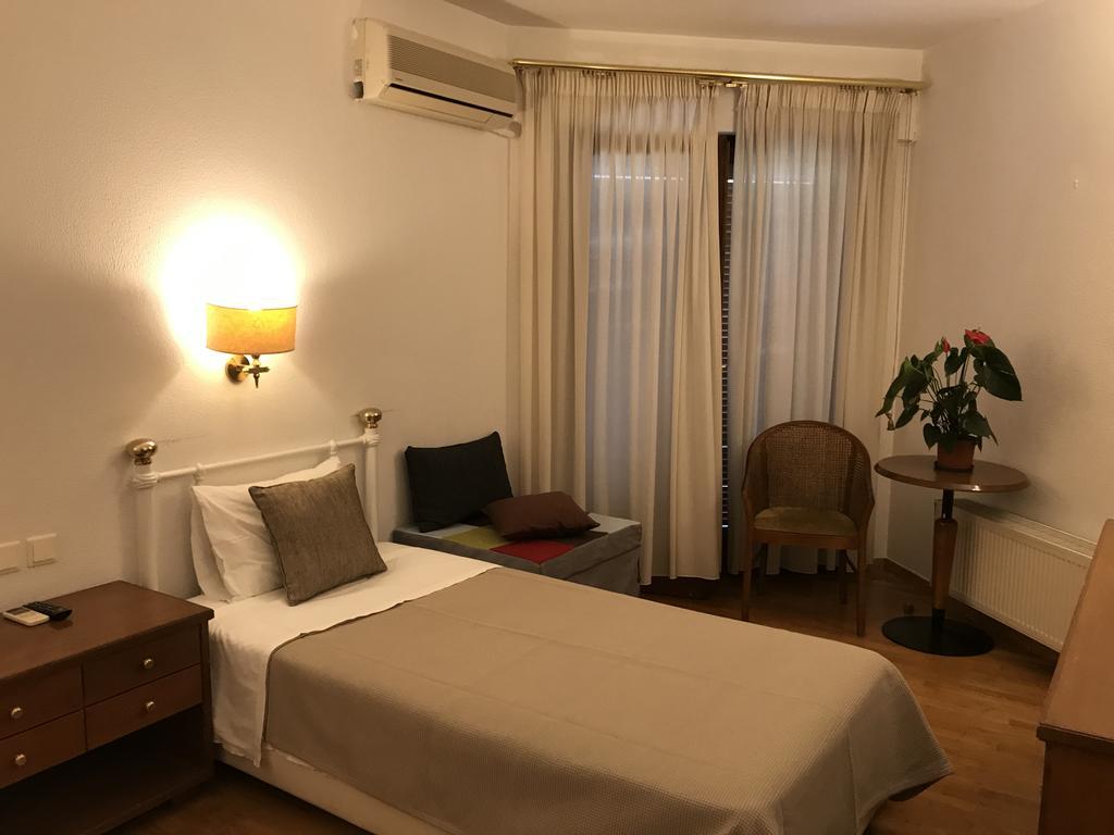 Hotel Levadia Livadeia Luaran gambar